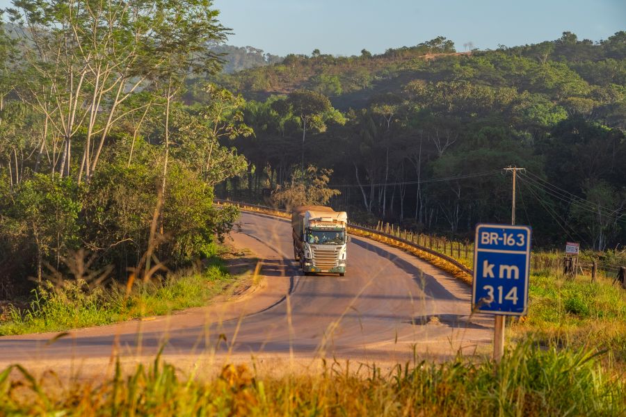 Via Brasil BR-163 - Programação Semanal de Obras na BR-163 e BR-230